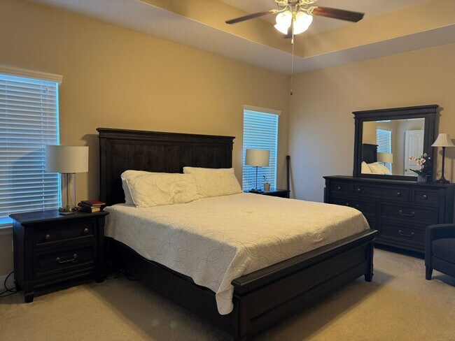 Building Photo - 517 Whittmen Ave