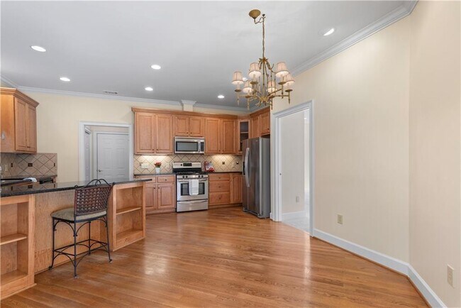 Building Photo - 15905 Westbrook Rd