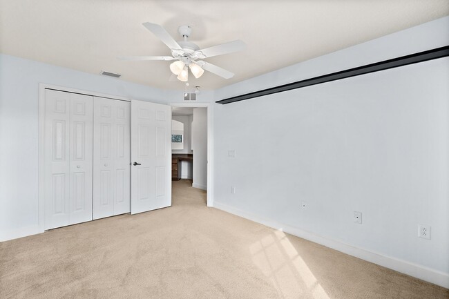 Building Photo - 234 Murano Dr