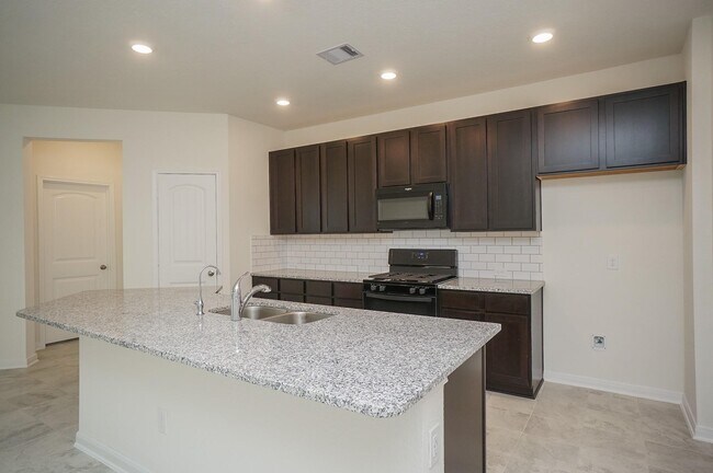 Building Photo - 20615 Teakwood Fields Ln