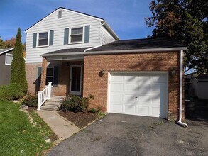 Building Photo - 38014 Mallast St