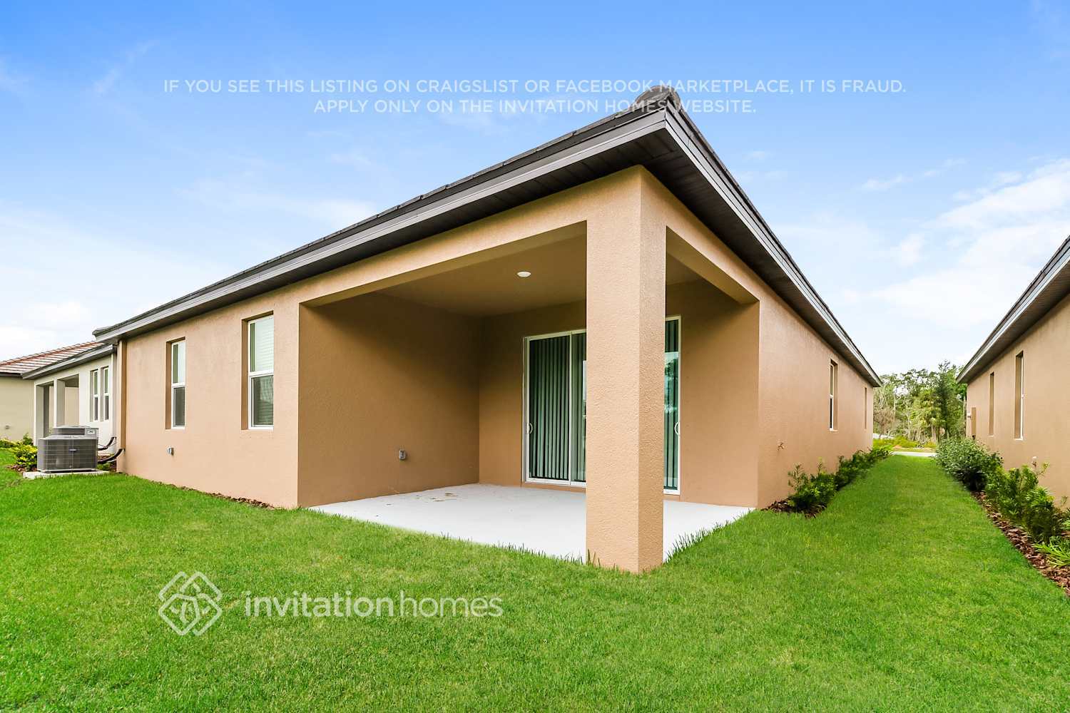 Building Photo - 14338 17th Ct E