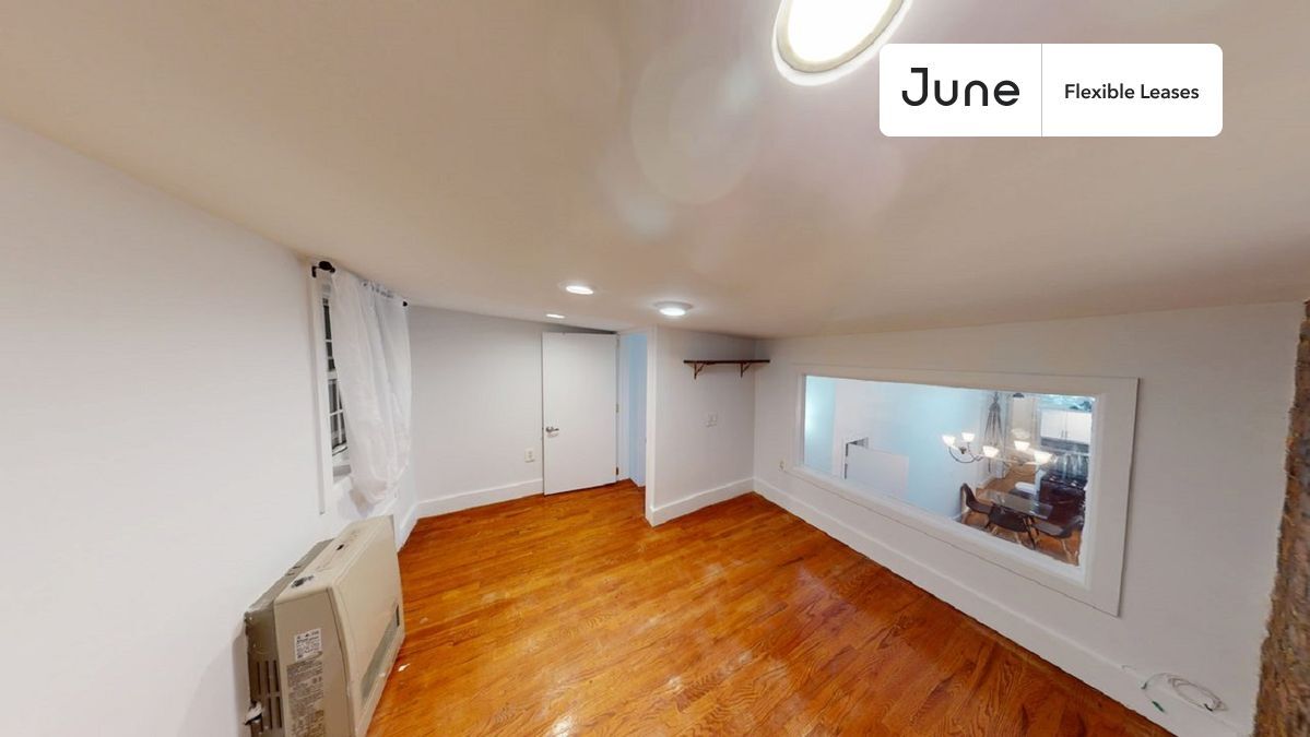 Building Photo - 255 Evergreen