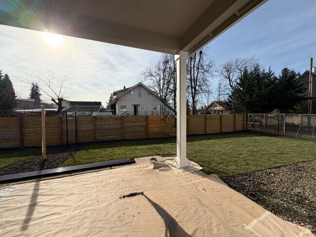 Building Photo - Beautiful Brand New 4-Bedroom, 2.5-Bathroom Duplex Style Townhome!