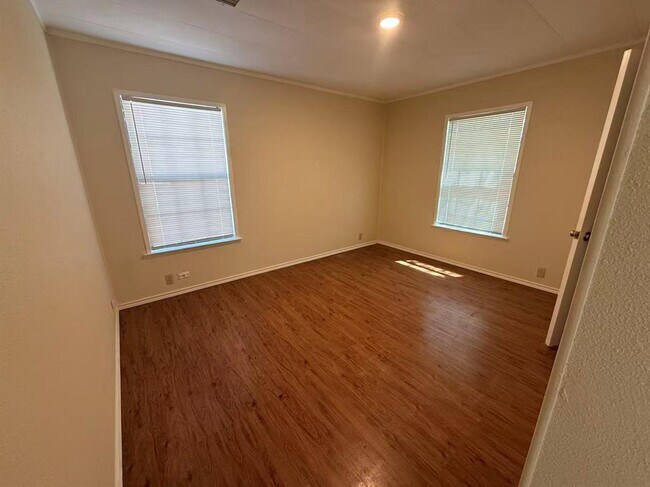 Building Photo - 23393 Nameless Rd