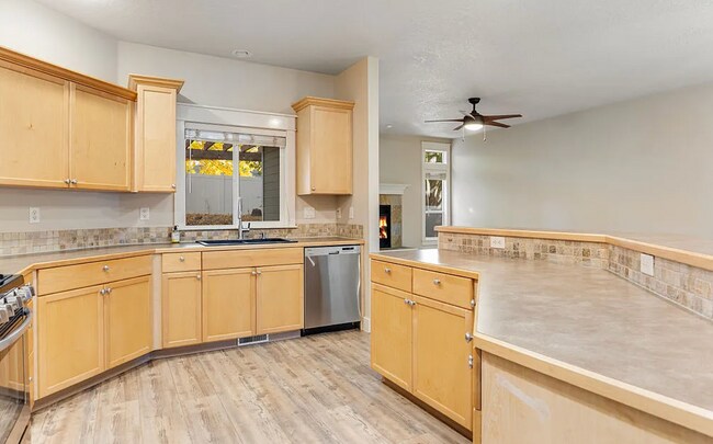 Building Photo - Charming 3 Bedroom Home in Eagle – Minutes to Eagle Bike Park