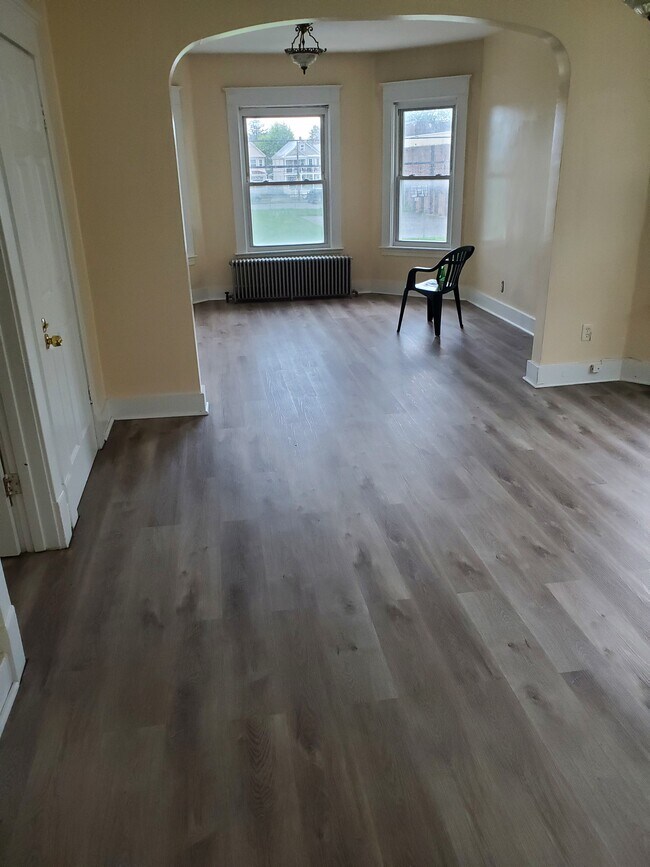 861 Oakwood Ave 861 Oakwood Ave Schenectady NY 12303 Apartment Finder