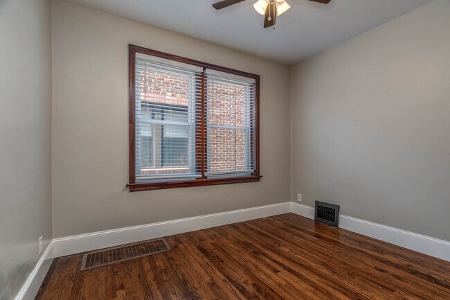 Building Photo - 5738 Chippewa St