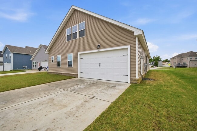 Building Photo - 977 Hillpoint Rd