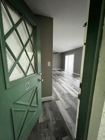 Building Photo - 8911 NW 28th Dr