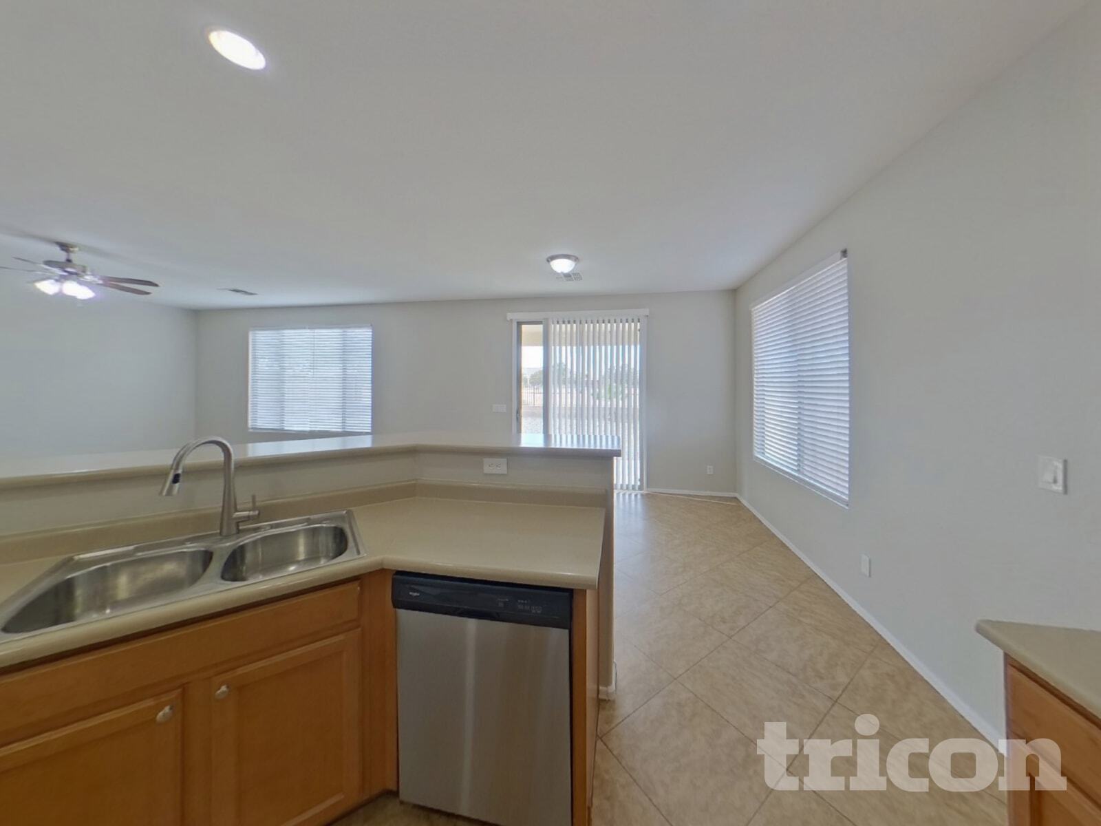 Building Photo - 6624 S 45th Glen