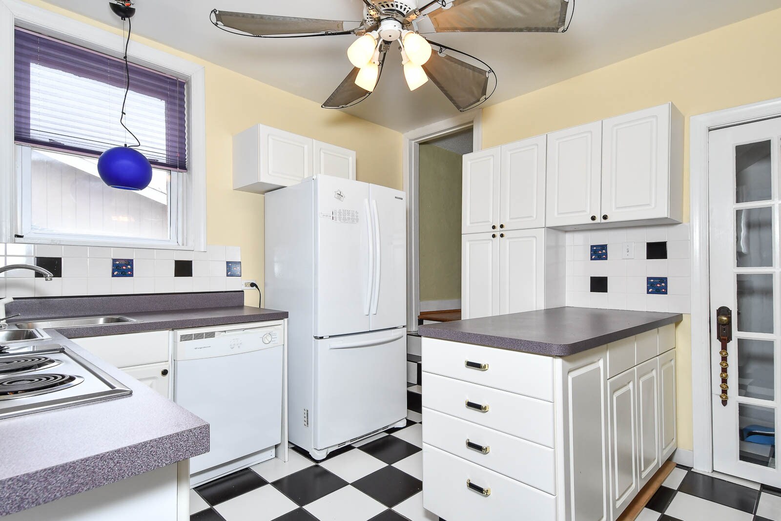 kitchen - 2144 East Dr