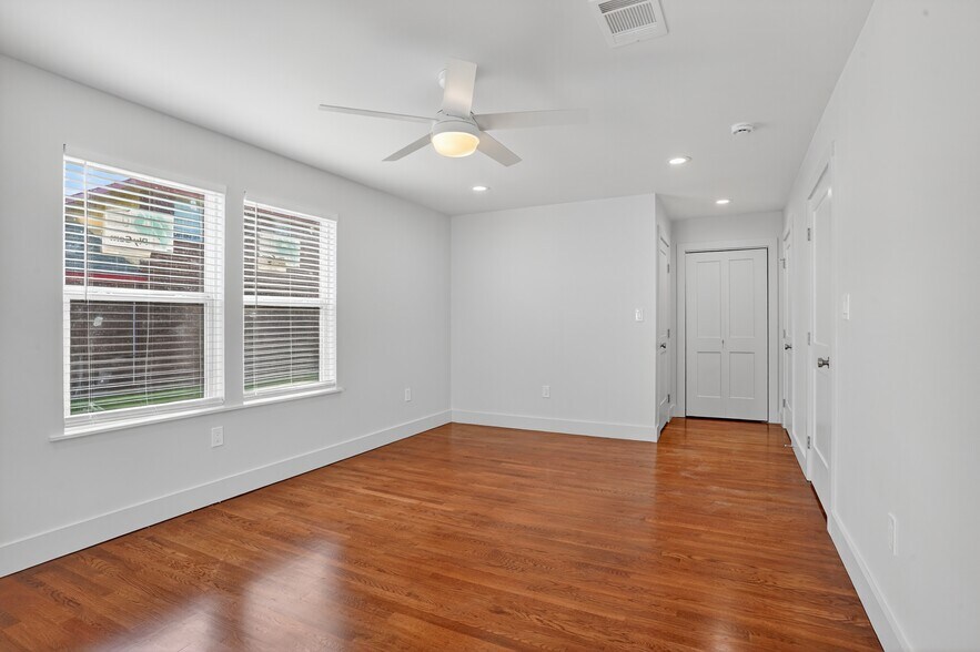 Building Photo - 2825 Cherry St