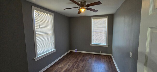 Building Photo - 4637 Virginia Ave