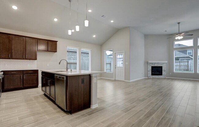 Building Photo - 13006 Oleander Bay Ln