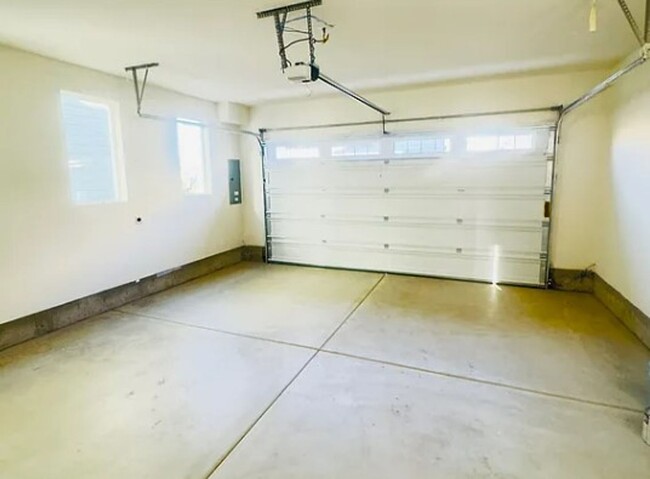 Building Photo - *NEW Construction* Stunning 3BD, 2.5 BA* S...