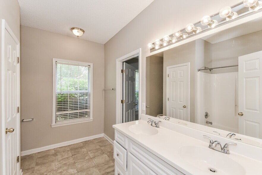 Building Photo - 155 Byington Dr