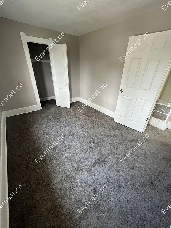 Building Photo - 3549 Hazelhurst Ave