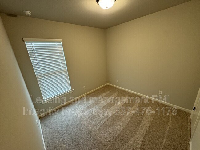 Building Photo - 112 Segovia Wy