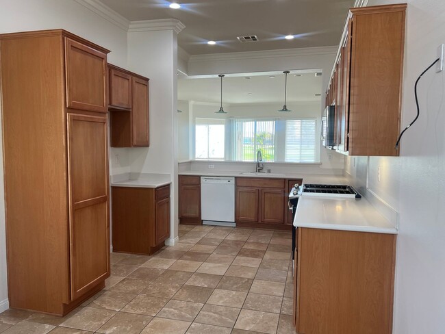 Building Photo - Apple Valley 55 + Senior Resort Living Com...