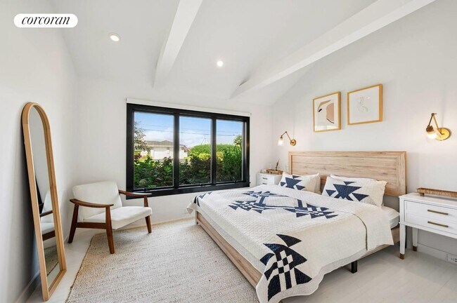 Building Photo - 28 Cliff Dr