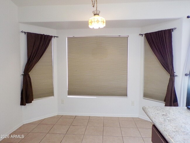 Building Photo - 3087 Plaza De Viola