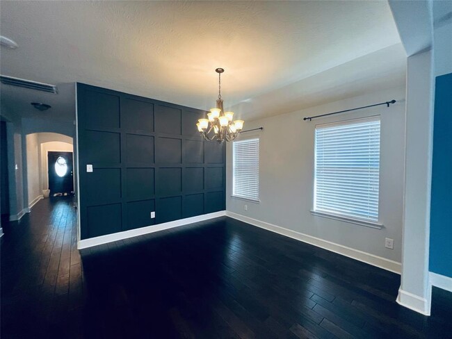 Building Photo - 22435 Stamford Brook Ct