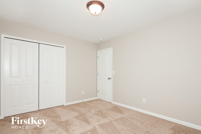 Building Photo - 3707 Ernie Dr