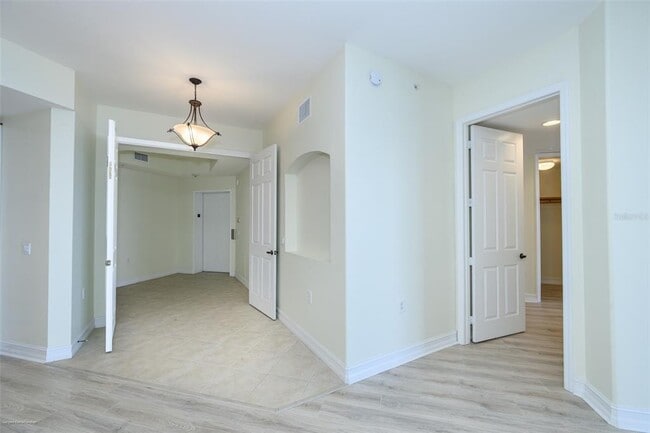 Building Photo - 89 Vivante Blvd