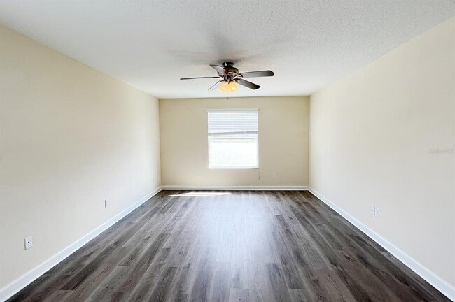 Building Photo - 1604 Thetford Cir