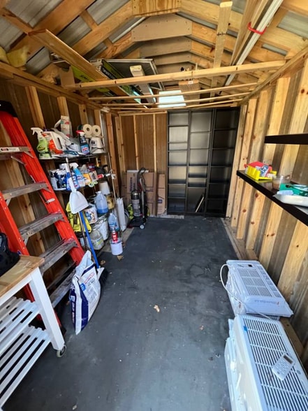 Building Photo - 1007 Gott St