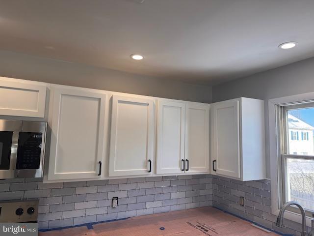 Building Photo - 132 N Main St