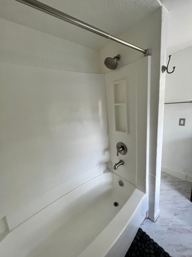 Building Photo - 216 Academy St