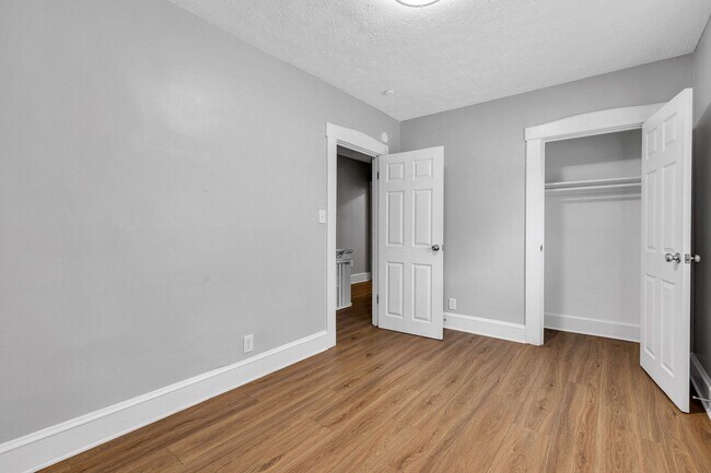 Building Photo - 3628 Birchwood Ave