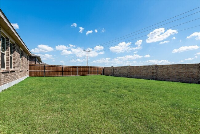 Building Photo - 2706 Knollwood Trl