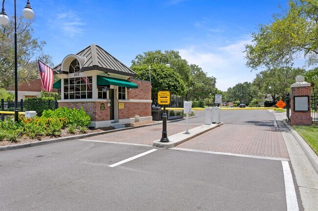 Building Photo - 1002 S Harbour Island Blvd