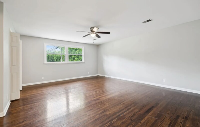 Building Photo - 6528 Premier Dr