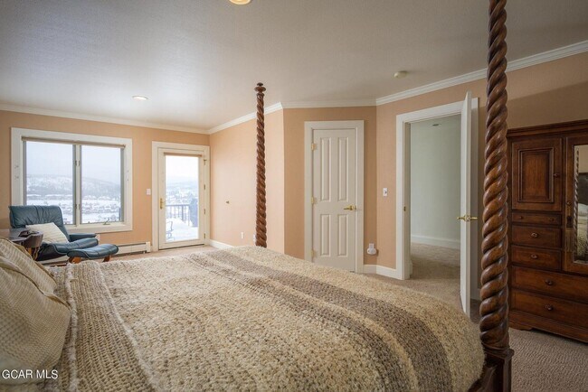 Building Photo - 508 Cranmer Ave