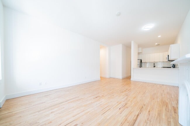 Building Photo - 1200 Washington St