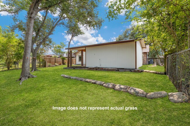 Building Photo - 12523 Province Point Dr