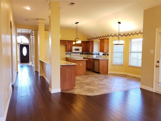 Building Photo - 10712 Red Cedar Dr