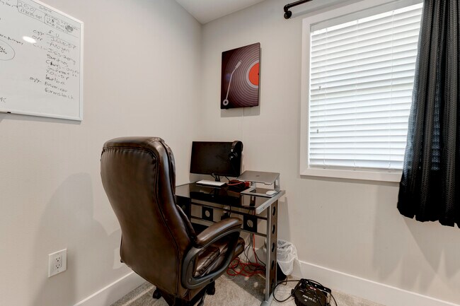 Office - 935 La Posada Dr