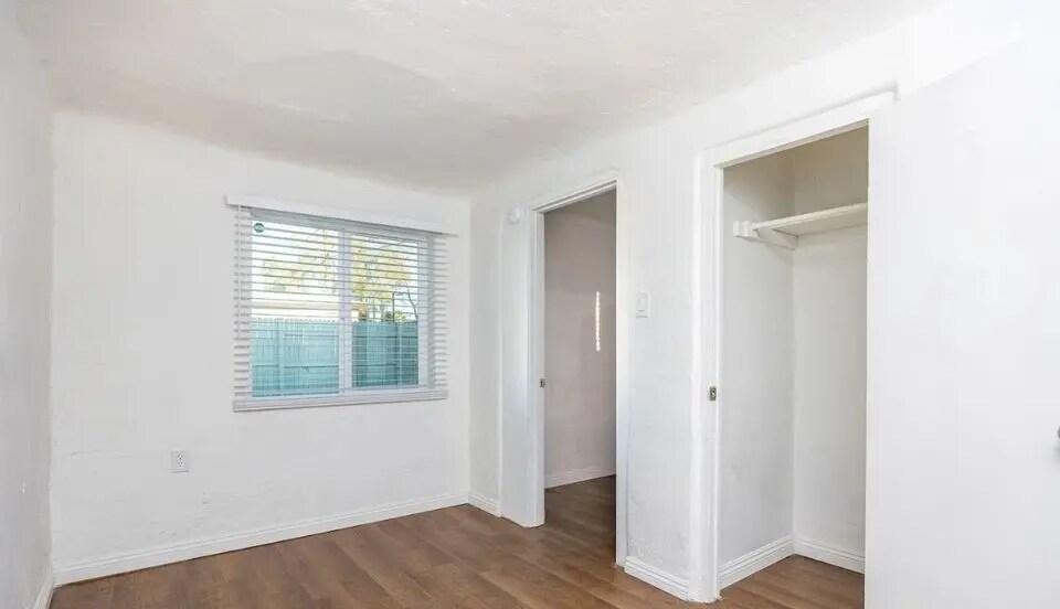 Bedroom - 421 W 9th St