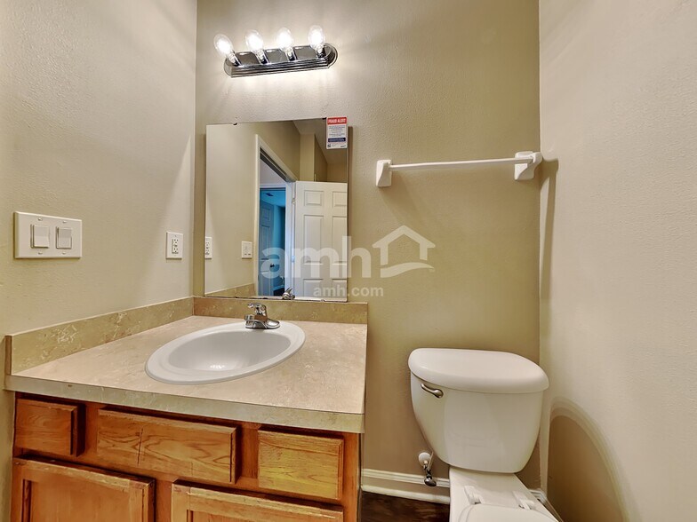 Building Photo - 2730 Wood Stork Trail