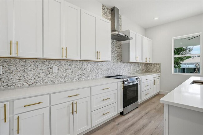 Building Photo - 11256 Salters St