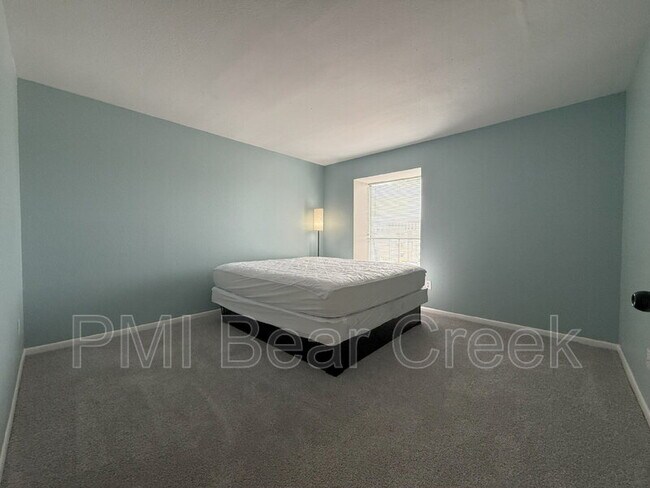Building Photo - 8523 Hearth Dr