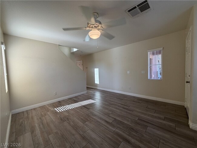 Building Photo - 10381 Coyote Cub Ave