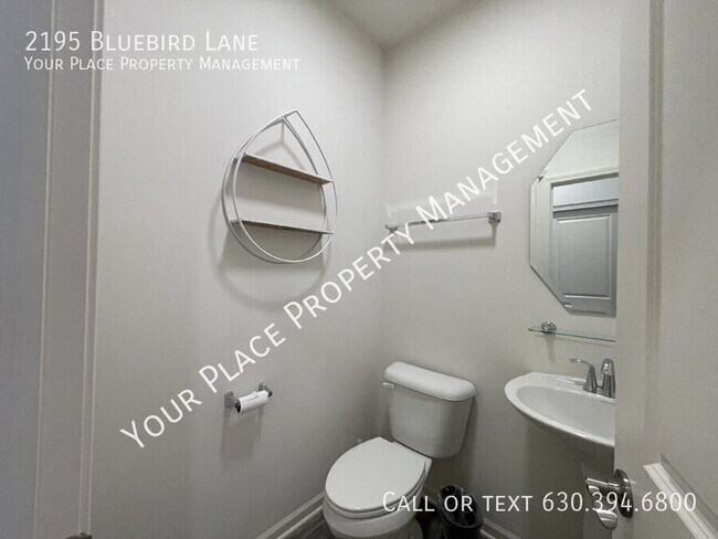 Building Photo - 2195 Bluebird Ln