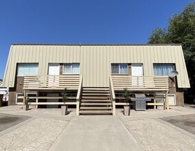 Building Photo - 146-146 Parrish Ln