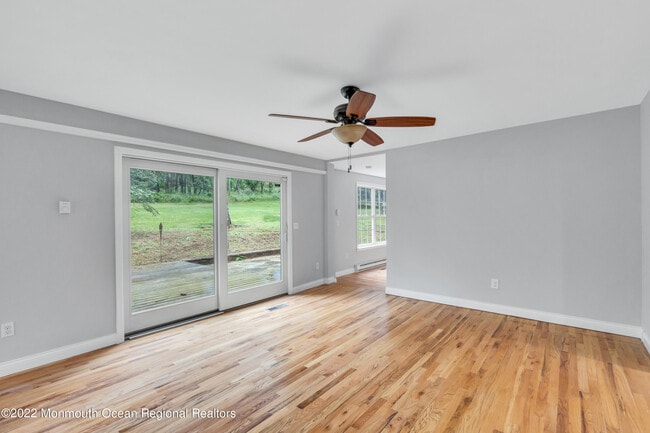 Building Photo - 5 Dugans Ln